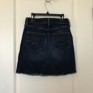 GAP JEAN SKIRT, SIZE 24 INCH/00P.